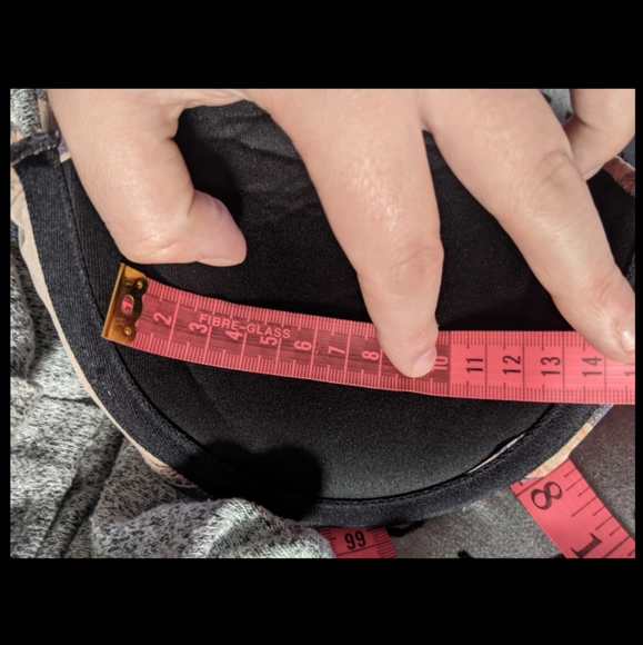 🔹️ Volcom swim top - Picture 5 of 6